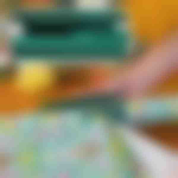 Плъзгаща се резачка за хартия за опаковане на подаръци | PAPERNINJA